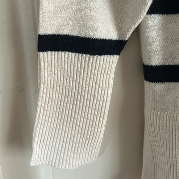 LOFT NWT Women’s Sweater - Picture 5 of 7